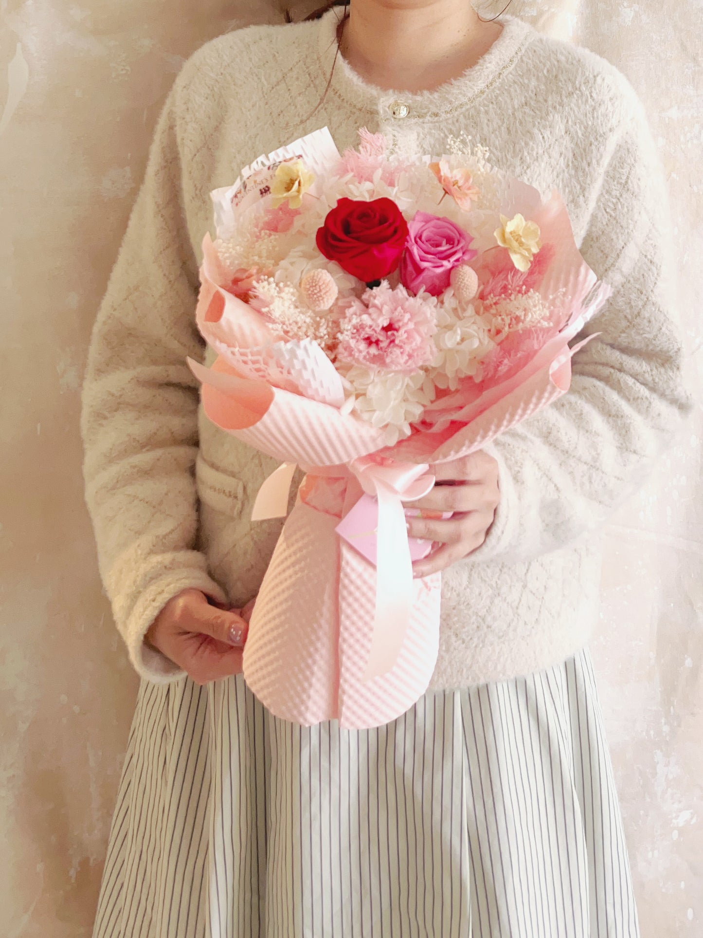 2025 母親節寵愛媽系列- 青春媽媽 3枝保鮮玫瑰 康乃馨花束|保鮮花 永生花 生日花束