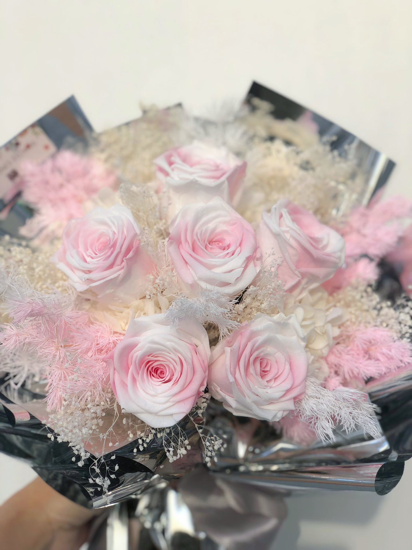 時尚打卡鏡面 6枝粉紅白保鮮玫瑰花束|保鮮花 永生花 畢業花束