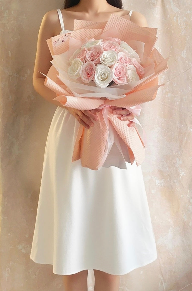 20 枝粉紅粉白 香梘玫瑰花束 |番梘花|畢業花束 情人節花束 求婚 生日花束