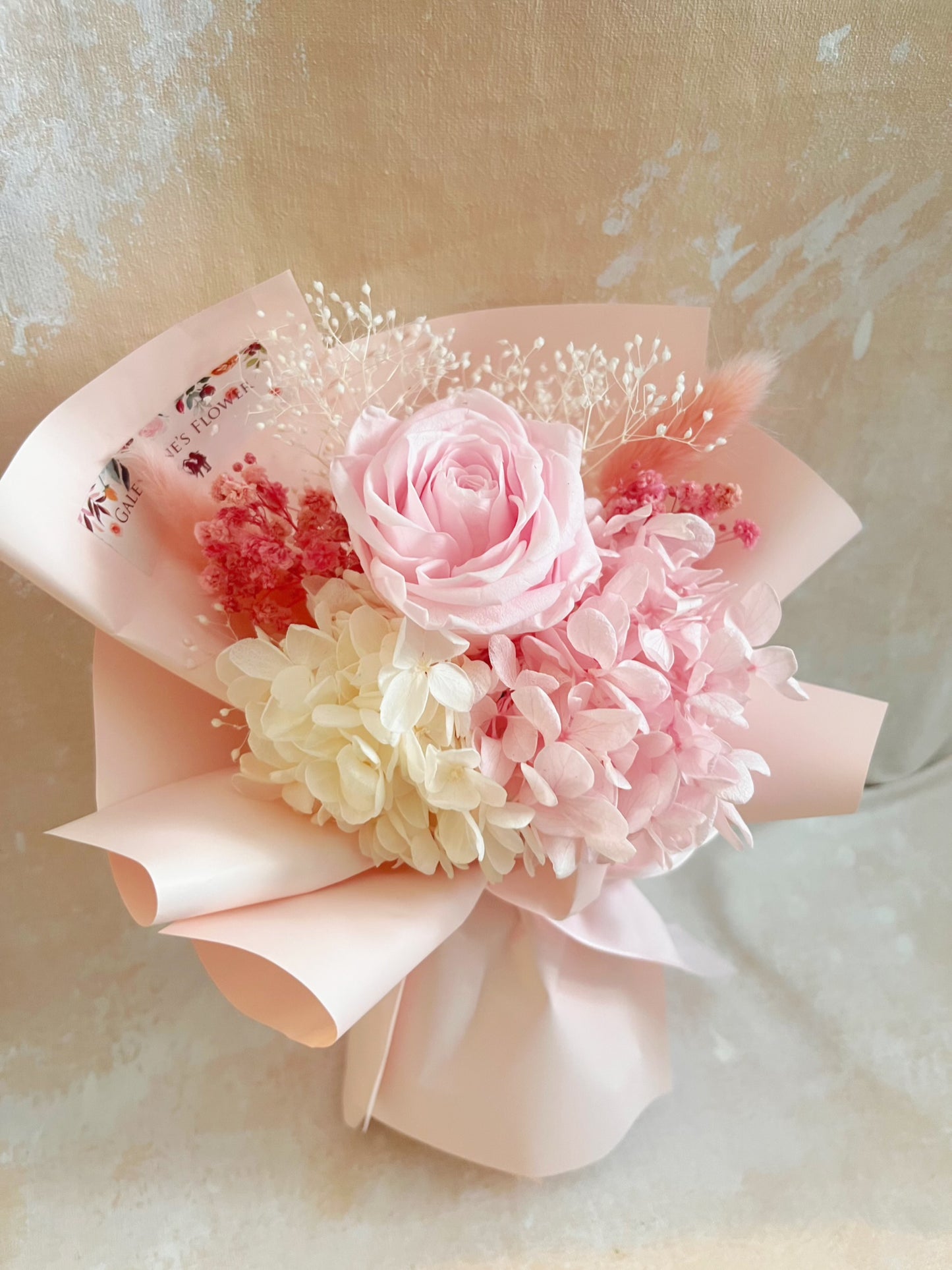 浪漫粉紅 單枝保鮮玫瑰小花束|保鮮花 永生花 畢業花束 乾花