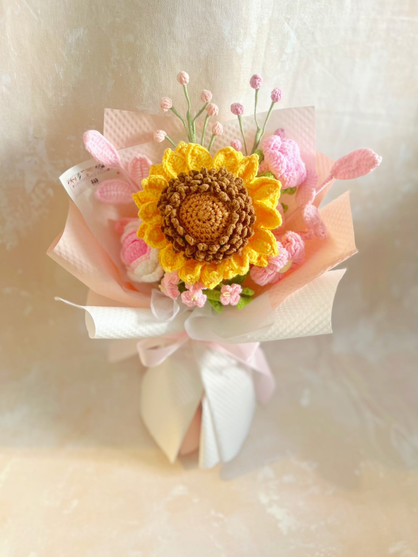 (有現貨)粉紅女孩 針織花束 畢業禮禮物 畢業花束精選 生日花束 中學 小學 幼稚園