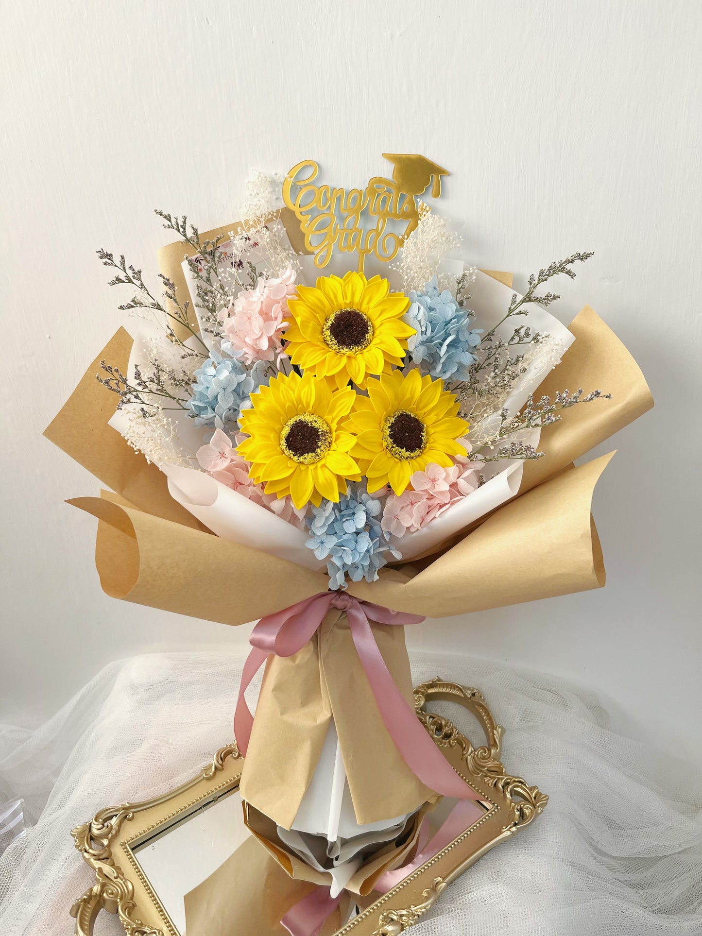 3枝番梘花太陽花花束 向日葵 |香梘花 畢業花束 中學 小學 幼稚園