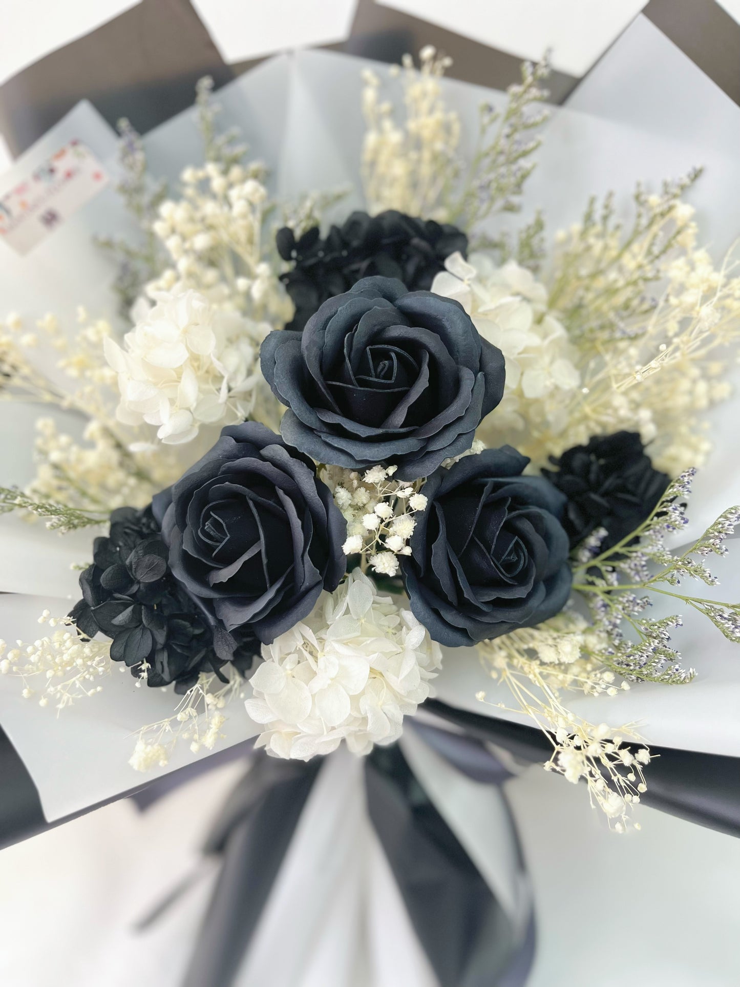 神秘-黑色番梘玫瑰花3 朵|畢業花束 中學 小學 幼稚園