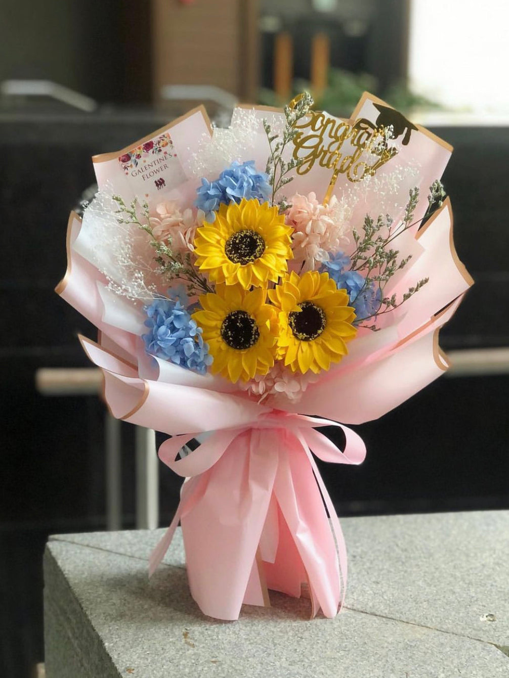 3枝番梘花太陽花花束 向日葵 |香梘花 畢業花束 中學 小學 幼稚園