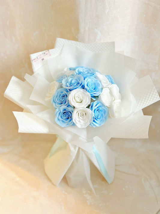 20 枝粉藍粉白 香梘玫瑰花束 ｜番梘花｜畢業花束 情人節花束 求婚 生日花束