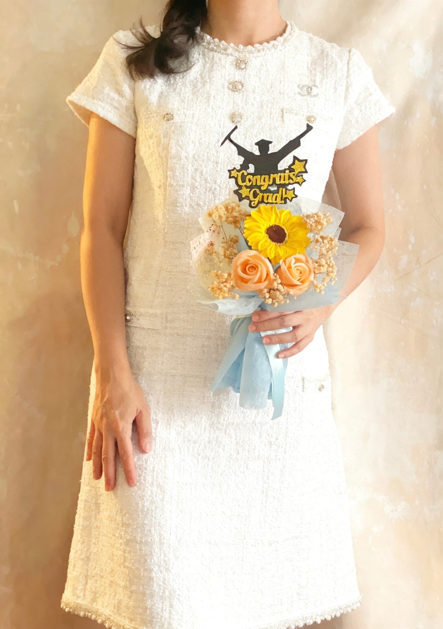 畢業花束精選 1枝太陽花花束 + 玫瑰花｜香梘花生日花束 中學 小學 幼稚園