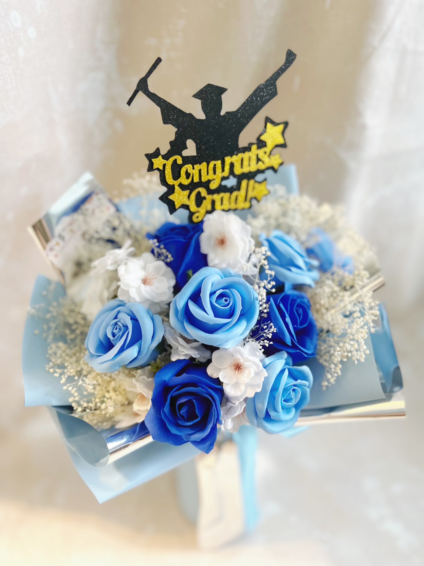 藍天使 6枝香梘玫瑰花束 ｜番梘花｜畢業花束 情人節花束 生日花束 中學 小學 幼稚園