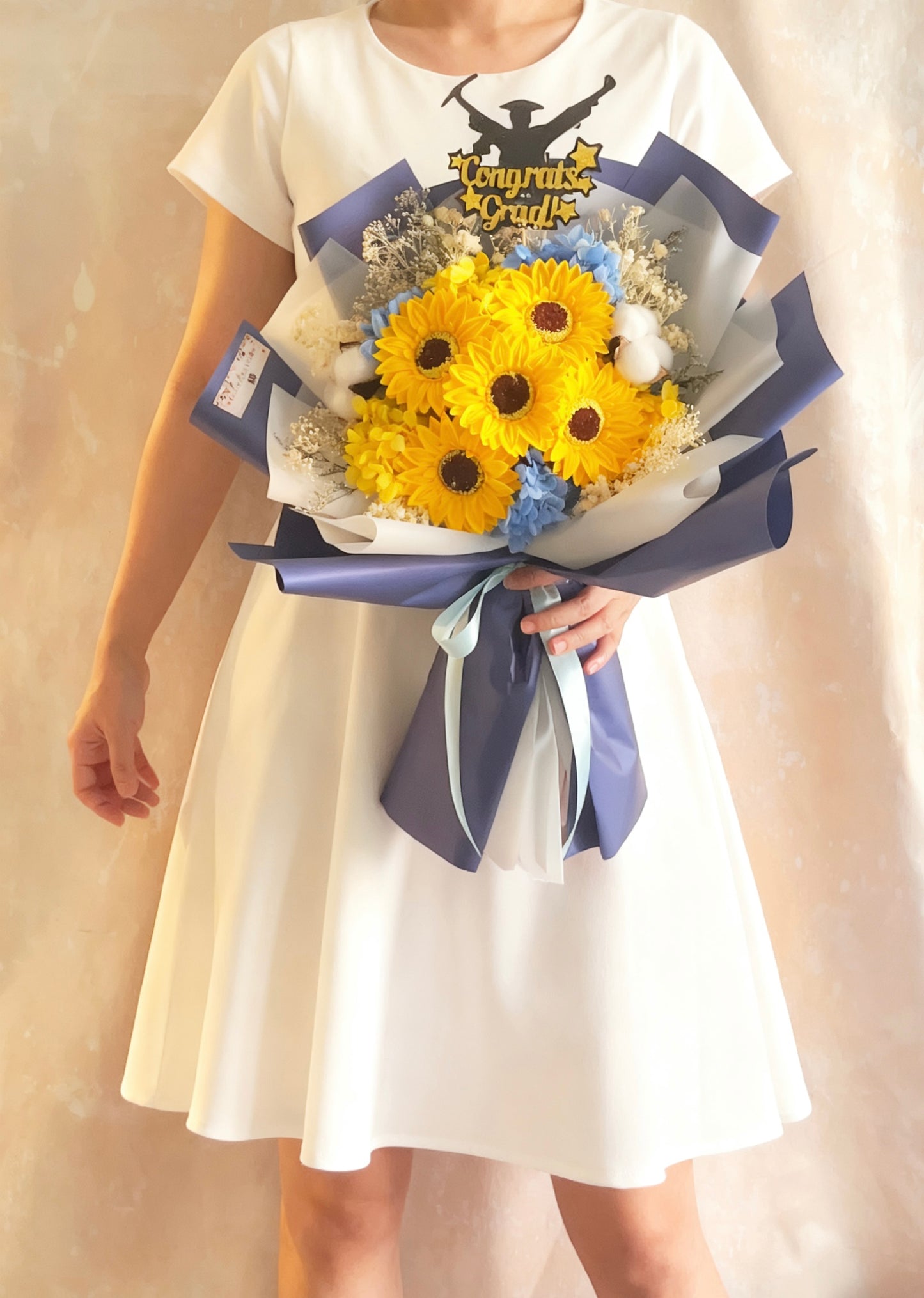 5枝 畢業花束精選太陽花花束｜香梘花　生日花束 中學 小學 幼稚園