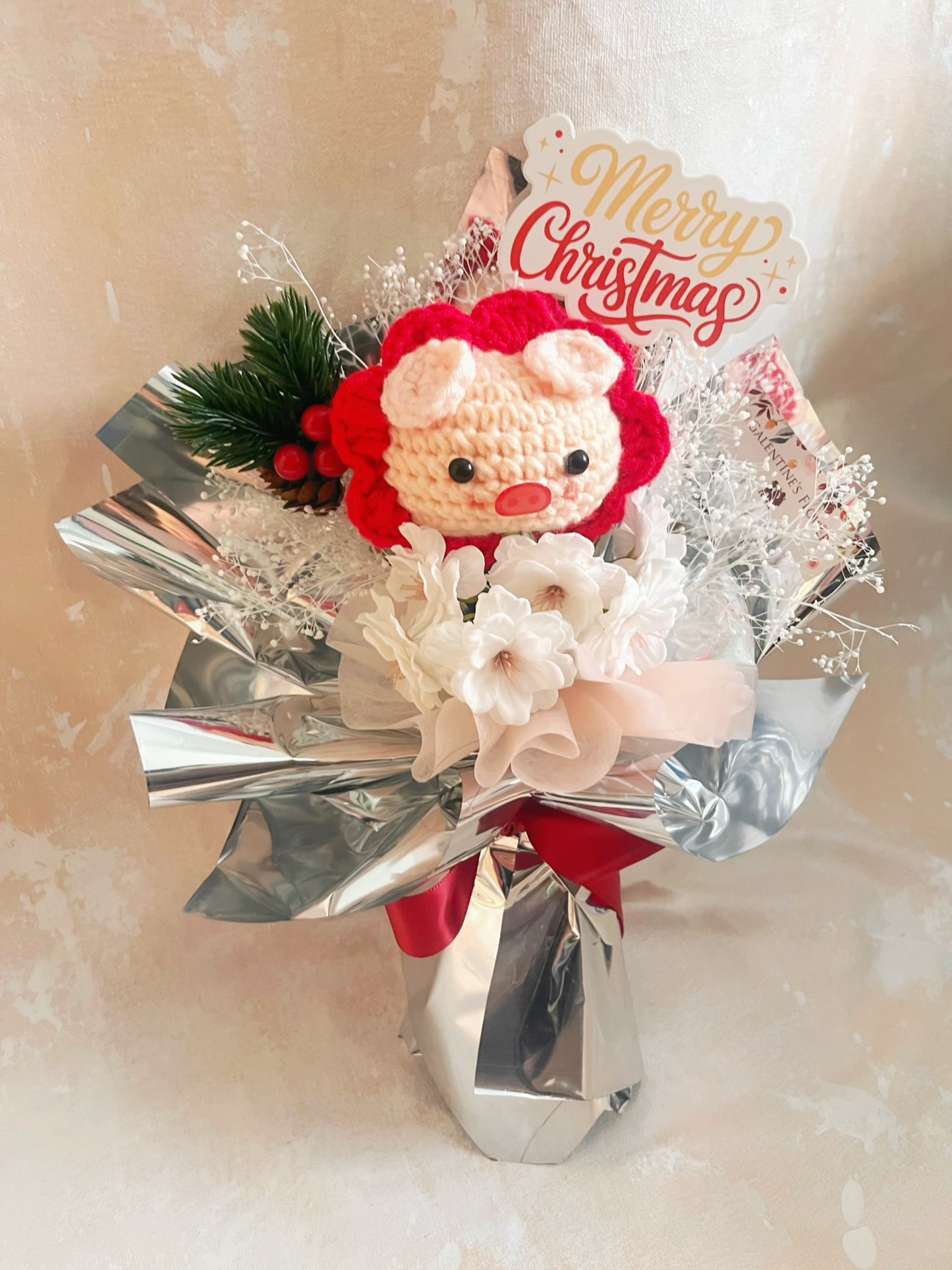 聖誕 小紅豬 玫瑰針織花束 畢業禮禮物 畢業花束 公仔花束 生日花束 中學 小學 幼稚園