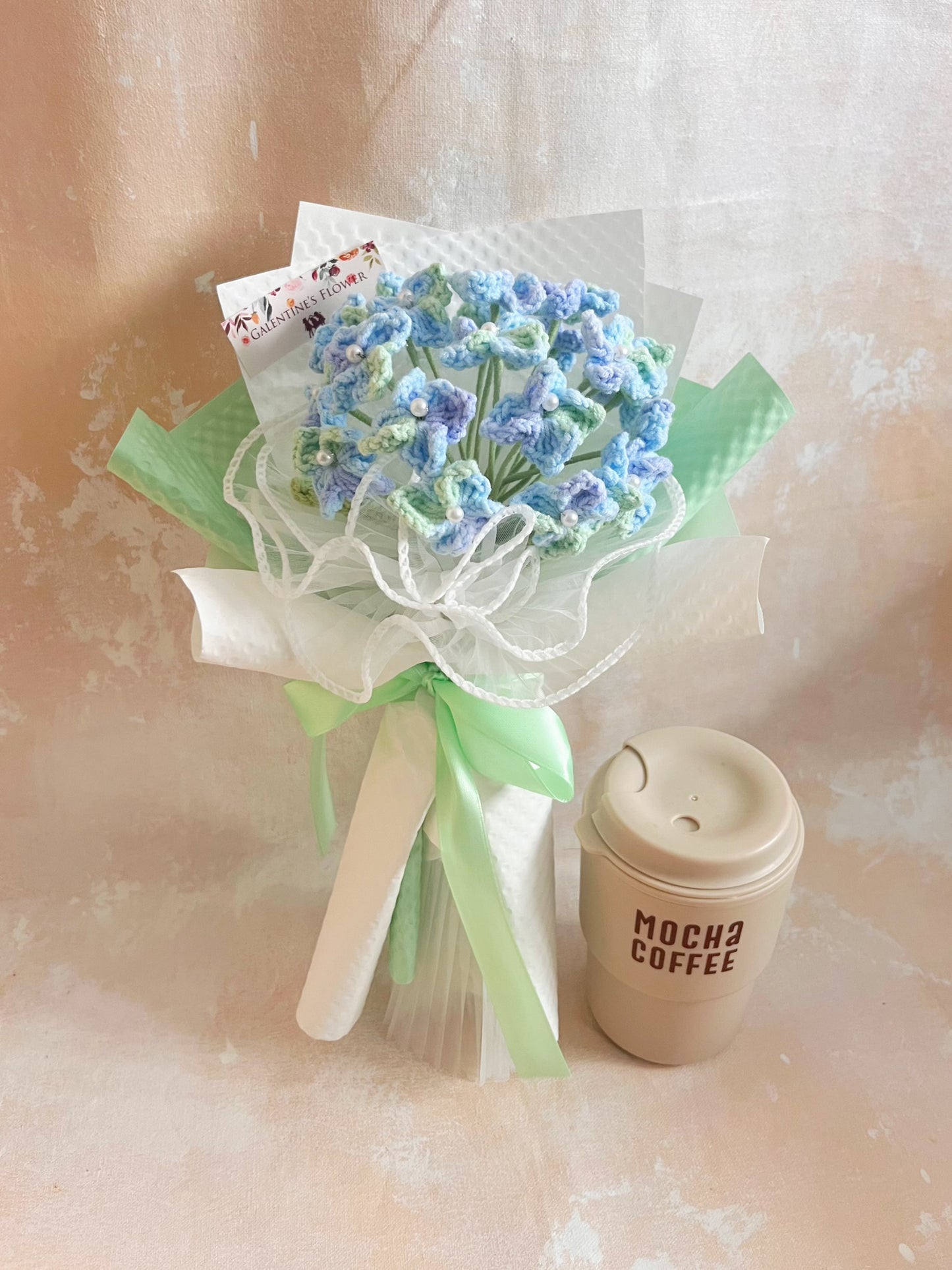 (有現貨）清新 日系繡球花針織小花束 畢業禮禮物 畢業花束精選 生日花束 中學 小學 幼稚園