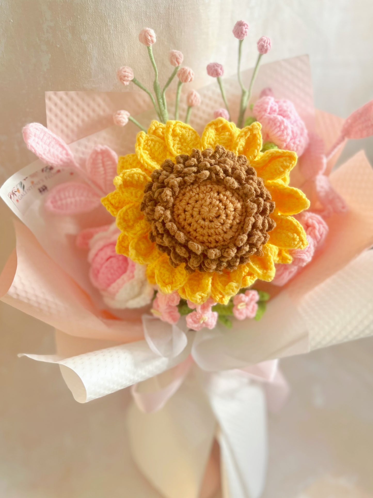 （有現貨）粉紅女孩 針織花束 畢業禮禮物 畢業花束精選 生日花束 中學 小學 幼稚園