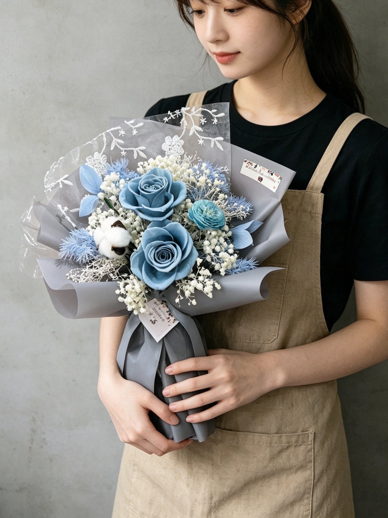 （有現貨）永生花束 玫瑰－氣質灰藍2枝保鮮玫瑰花束｜畢業花束