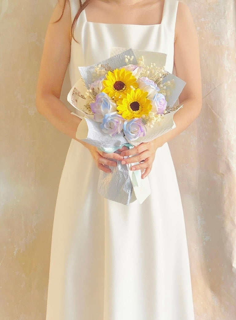 夢幻畢業舞曲 香梘太陽花 玫瑰花束 向日葵｜香梘花｜畢業花束  小學 幼稚園