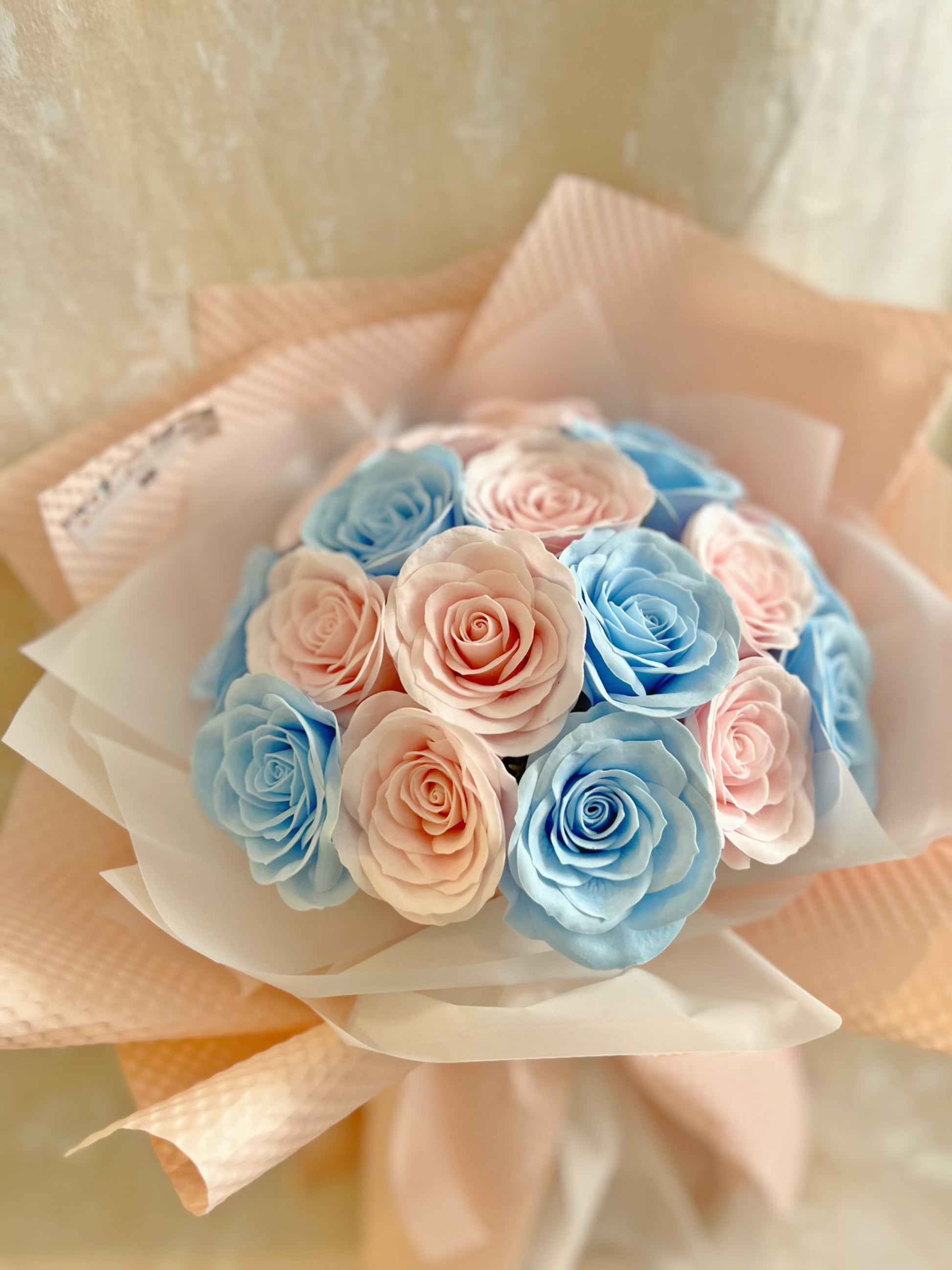 （預訂）20 枝粉紅粉藍色香梘玫瑰花束 ｜番梘花｜畢業花束 情人節花束 求婚 生日花束