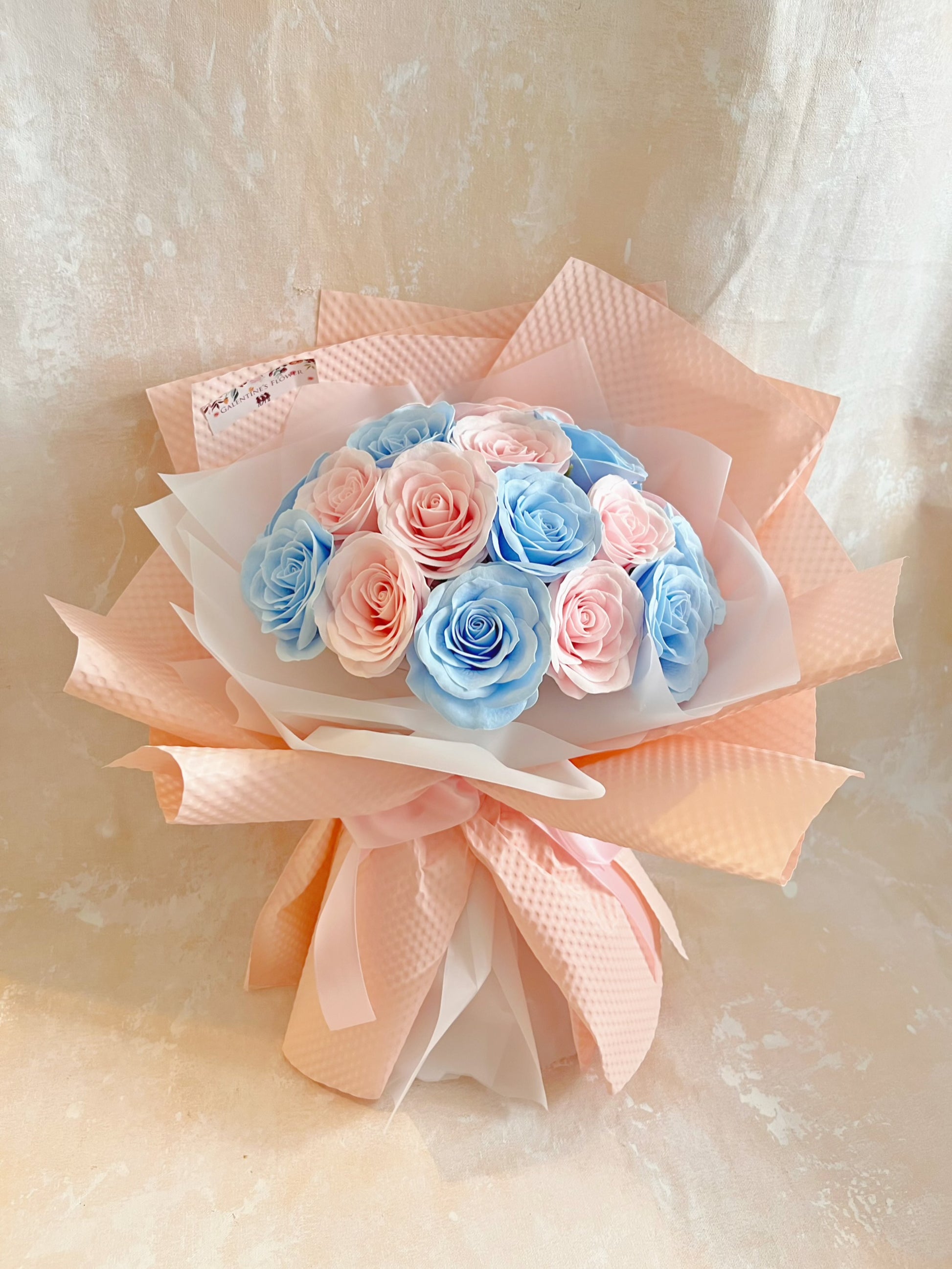 （預訂）20 枝粉紅粉藍色香梘玫瑰花束 ｜番梘花｜畢業花束 情人節花束 求婚 生日花束