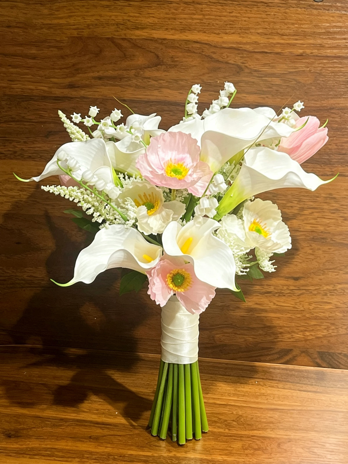 (現貨）新娘花球-仿真花花球 馬蹄蘭 絲花花球 韓式花球 pre wedding 婚禮花球