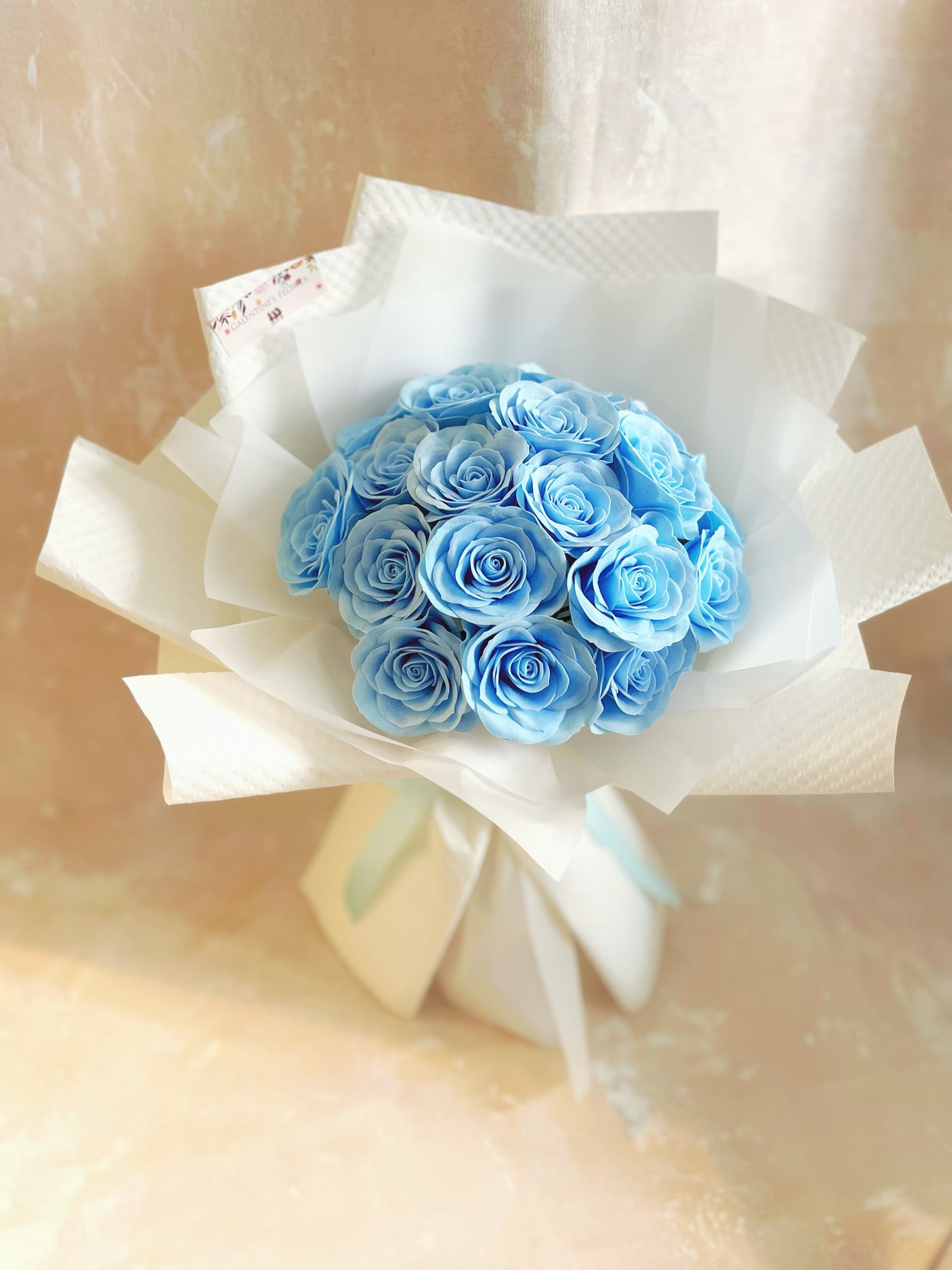 20 枝粉藍 香梘玫瑰花束 ｜番梘花｜畢業花束 情人節花束 求婚 生日花束