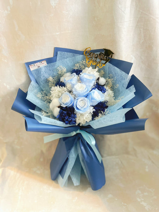 飄雪冰藍 6枝保鮮玫瑰花束｜保鮮花 永生花 畢業花束