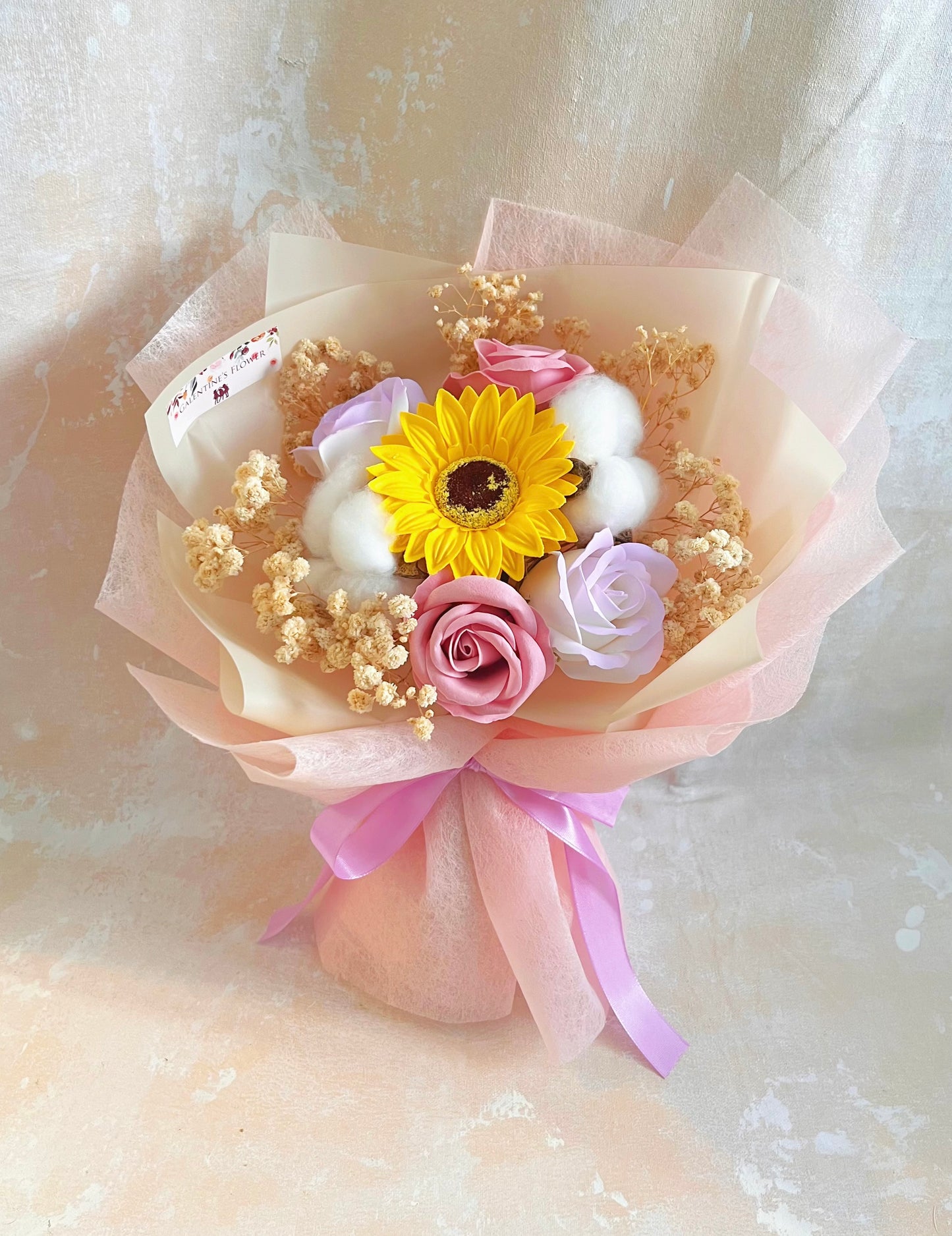 小公主的畢業禮~小版畢業花束精選 1枝太陽花花束 + 玫瑰花｜香梘花生日花束 中學 小學 幼稚園