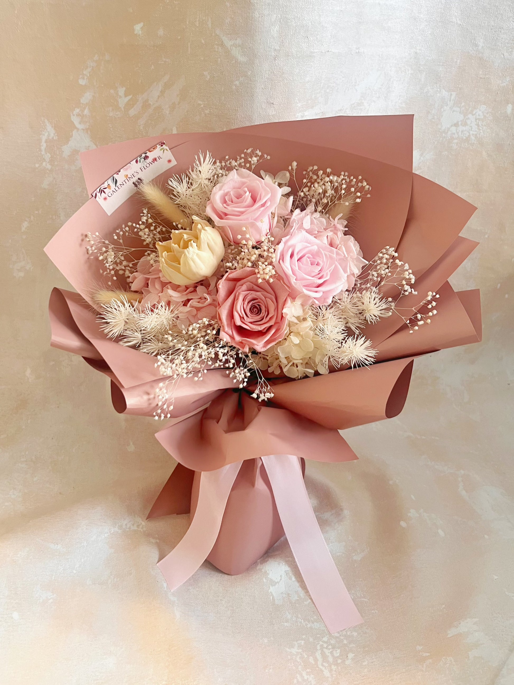 (有現貨）3 枝溫柔大地色系－保鮮玫瑰花束｜保鮮花 永生花 畢業花束 生日花束