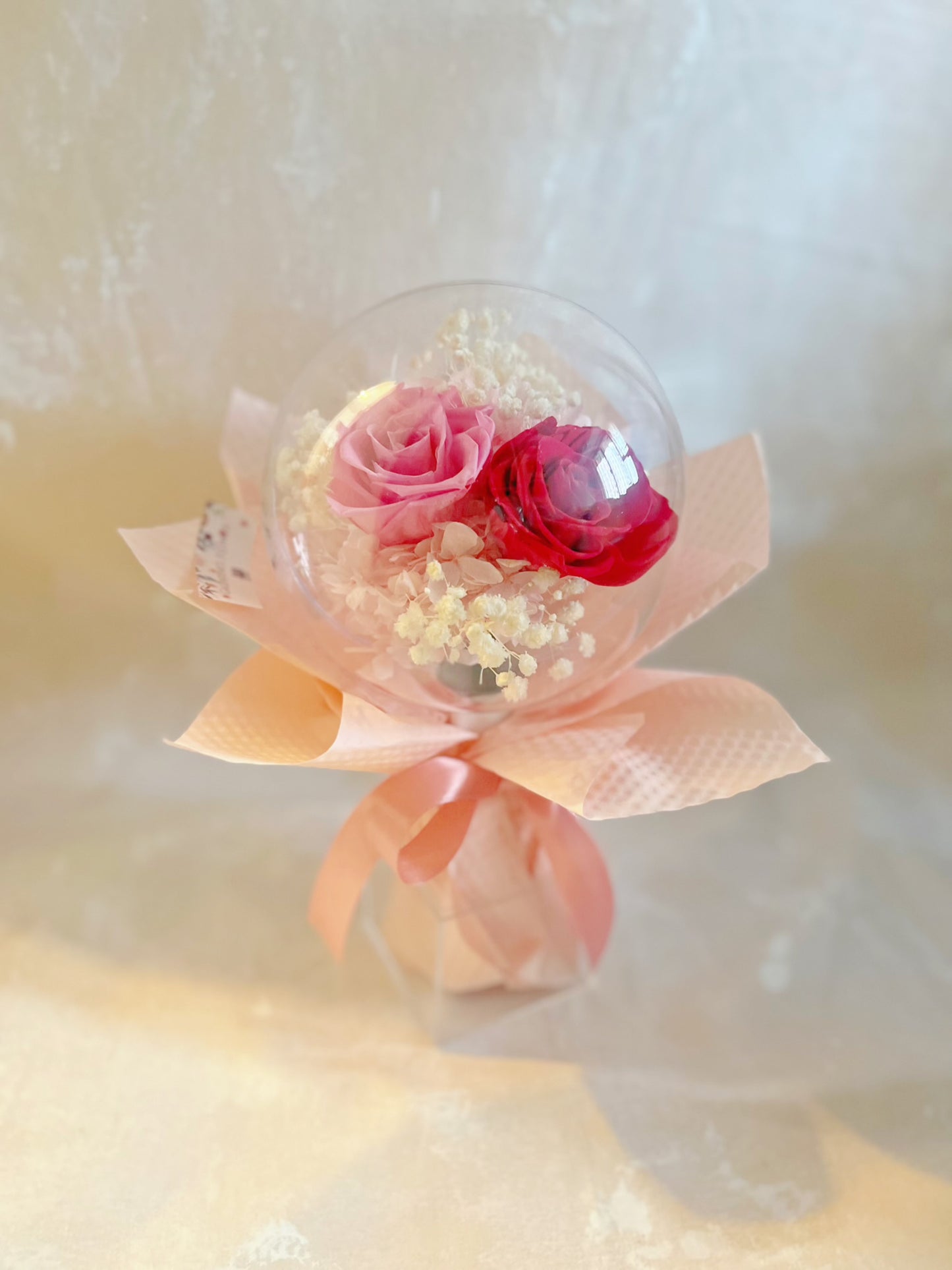 （有現貨）熱情小夢幻球 2枝保鮮玫瑰花束｜保鮮花 永生花 生日花束