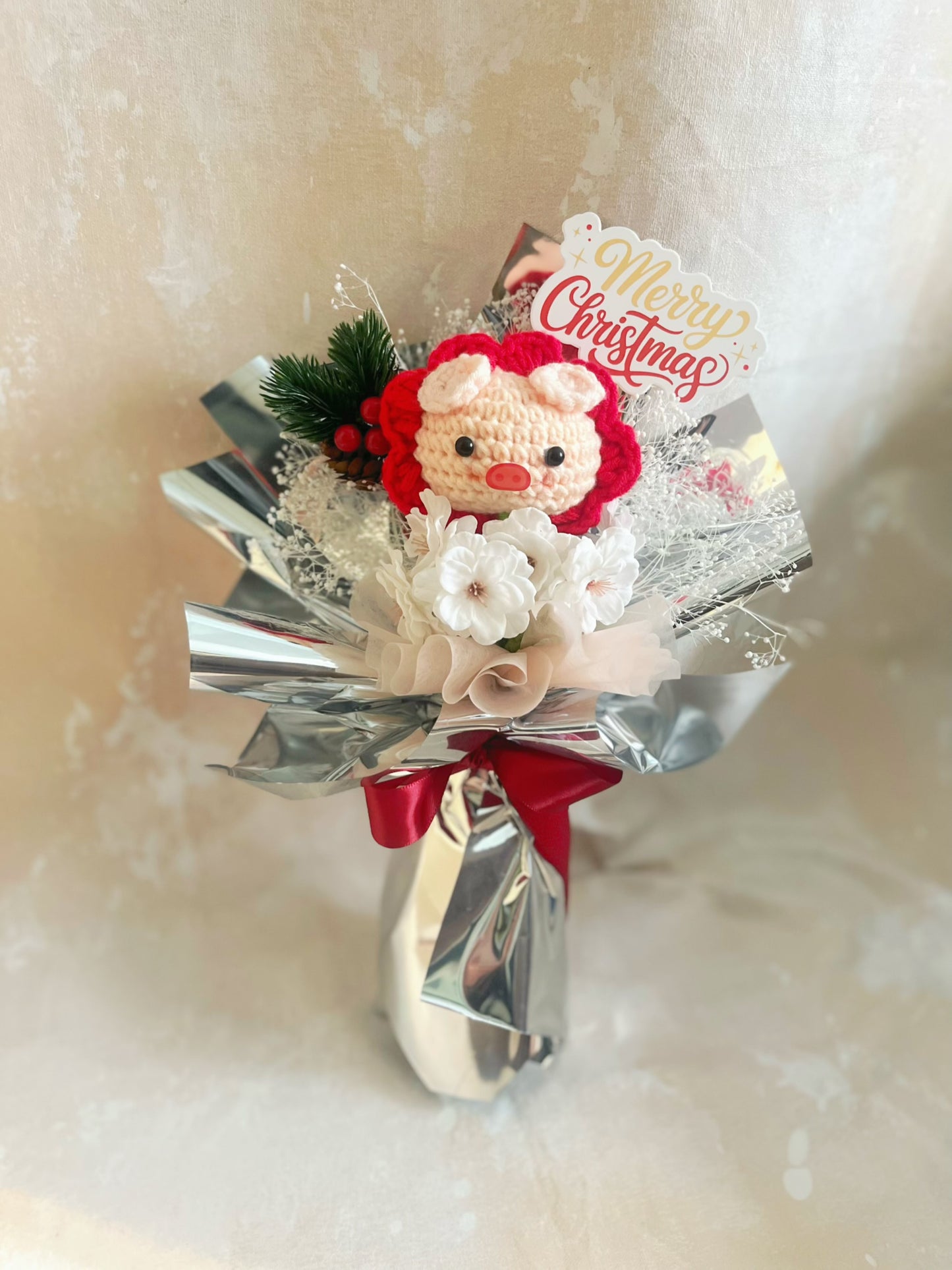聖誕 小紅豬 玫瑰針織花束 畢業禮禮物 畢業花束 公仔花束 生日花束 中學 小學 幼稚園