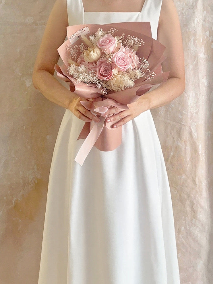 (有現貨）3 枝溫柔大地色系－保鮮玫瑰花束｜保鮮花 永生花 畢業花束 生日花束