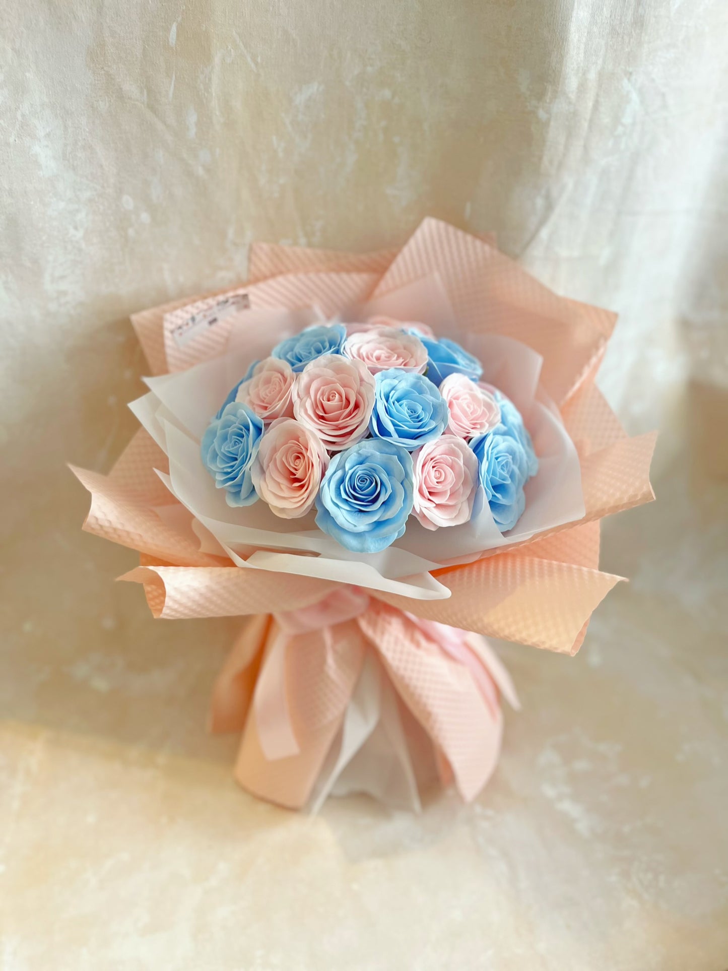 （預訂）20 枝粉紅粉藍色香梘玫瑰花束 ｜番梘花｜畢業花束 情人節花束 求婚 生日花束